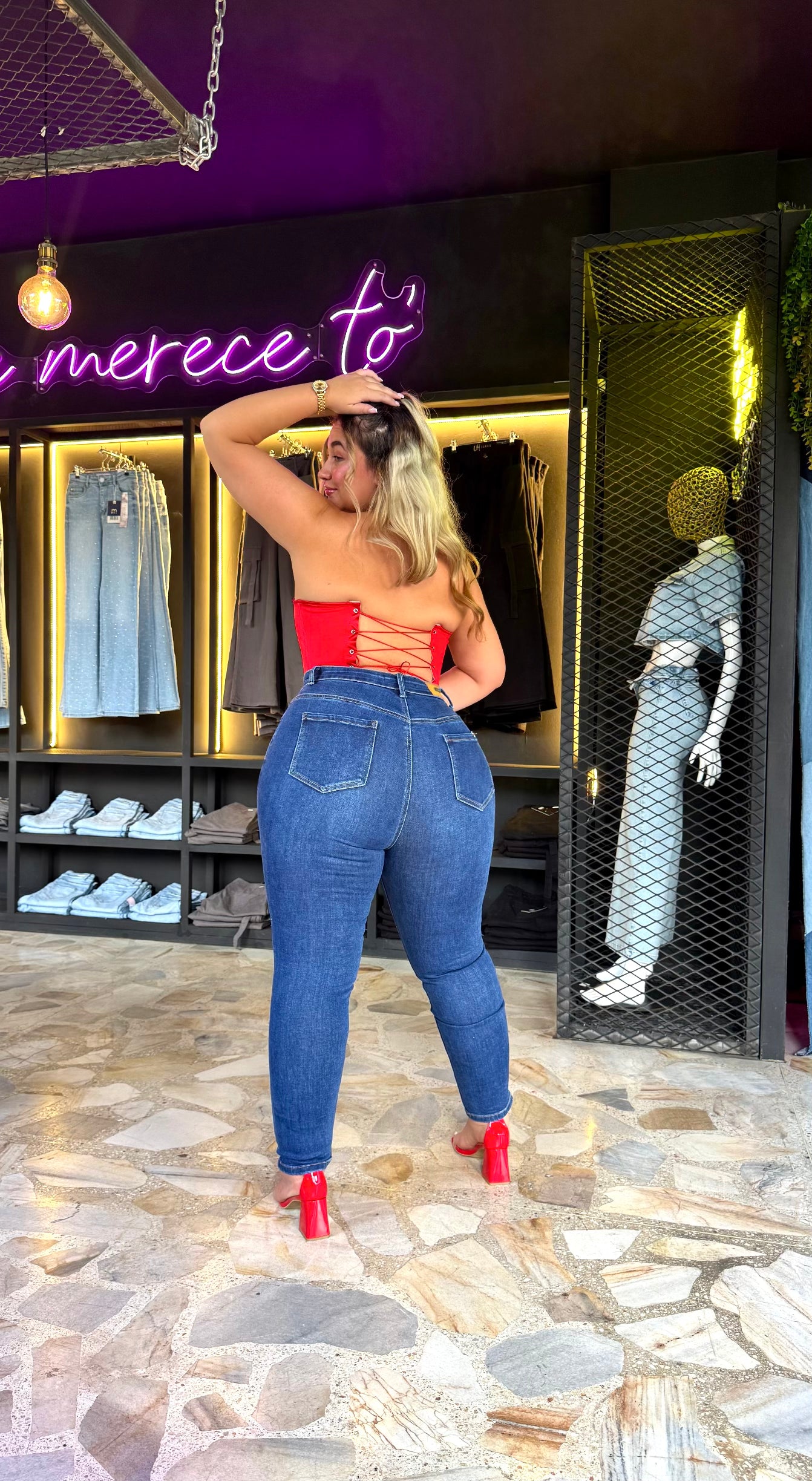 REF: ARF-1718 SKINNY CLÁSICO CURVY, TIRO ALTO EN TELA DENIM FULL STRETCH