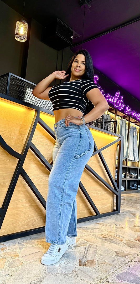 REF: 39094 ESTILO BARREL RECTO, TIRO ALTO EN TELA DENIM STRETCH