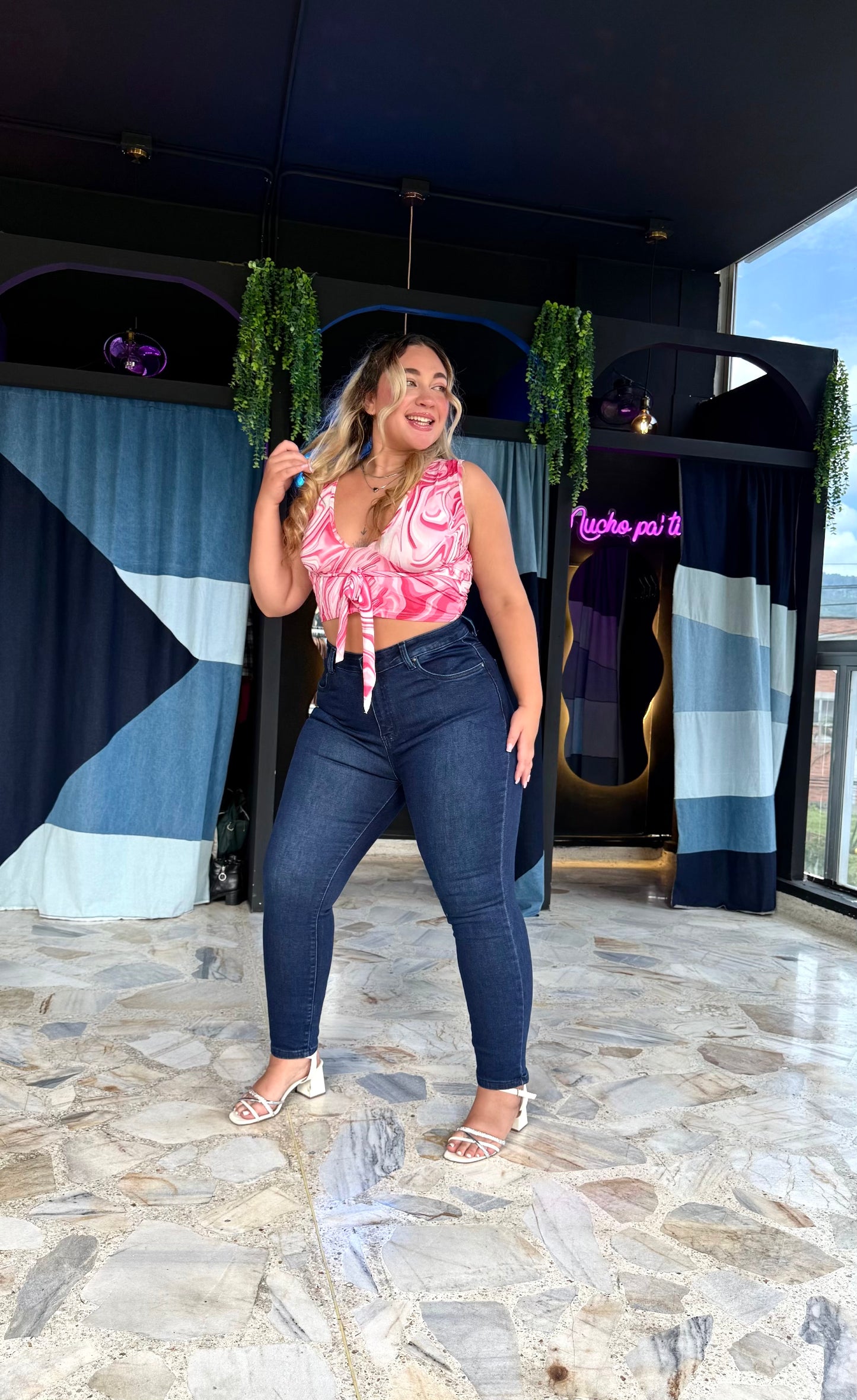 REF: ARF-1771 SKINNY CURVY CLÁSICO TIRO ALTO EN TELA DENIM FULL STRETCH