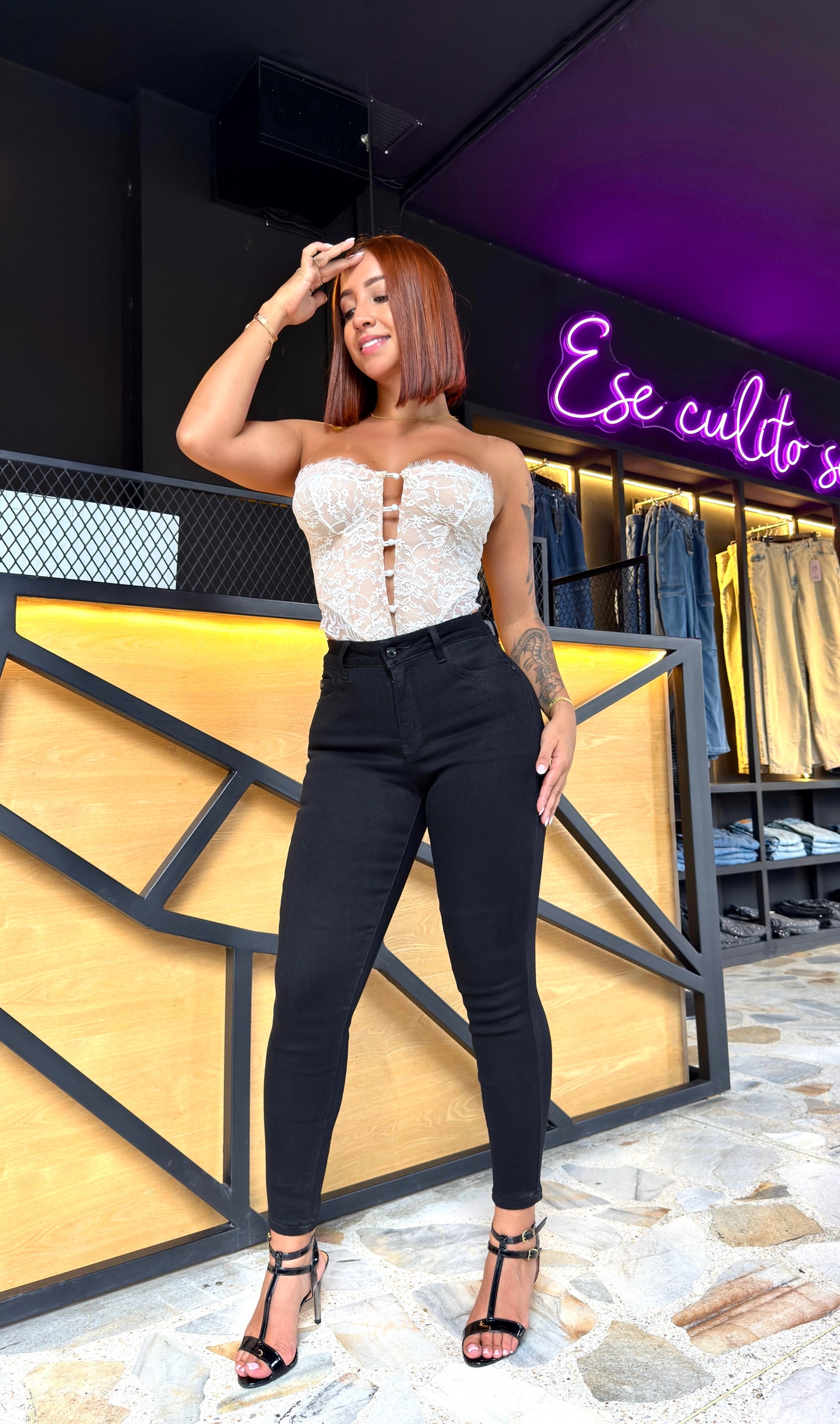 REF: 90436 JEAN NEGRO CON FAJA CONTROL DE ABDOMEN
