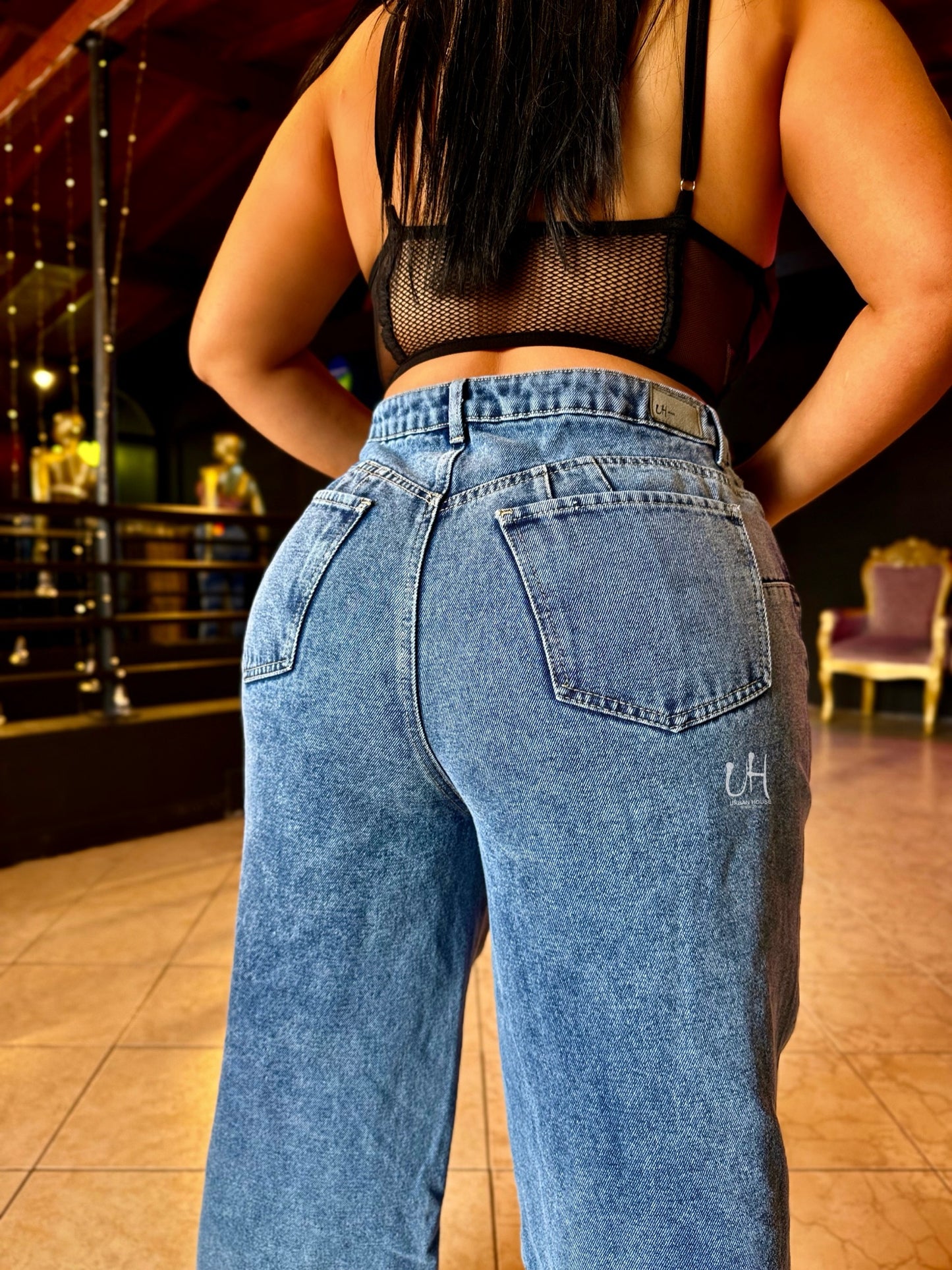 REF: 009- JEAN ANCHO CURVY TIRO ALTO CON PINZA CORAZÓN