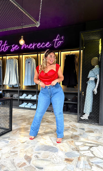 REF: 38600 BOTA RECTA CURVY TIRO ALTO EN TELA DENIM FULL STRETCH