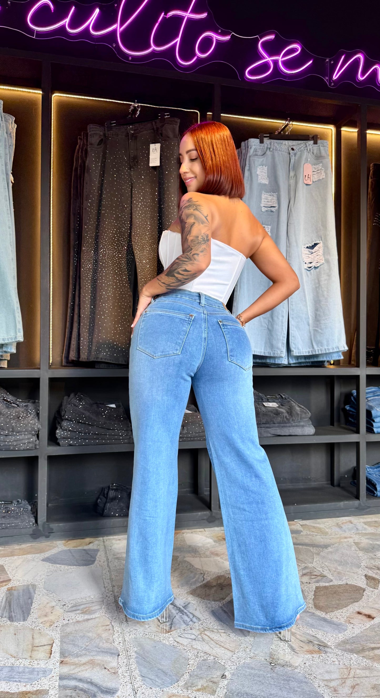 REF: 97650 FLARE TIRO ALTO EN TELA DENIM FULL STRETCH CON BRILLO EN DEGRADE