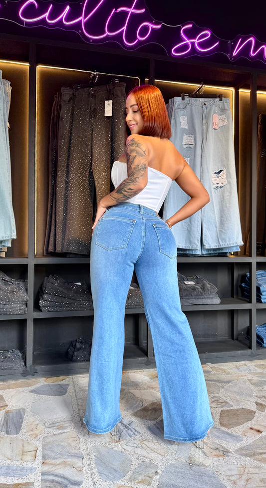 REF: 97650 FLARE TIRO ALTO EN TELA DENIM FULL STRETCH CON BRILLO EN DEGRADE