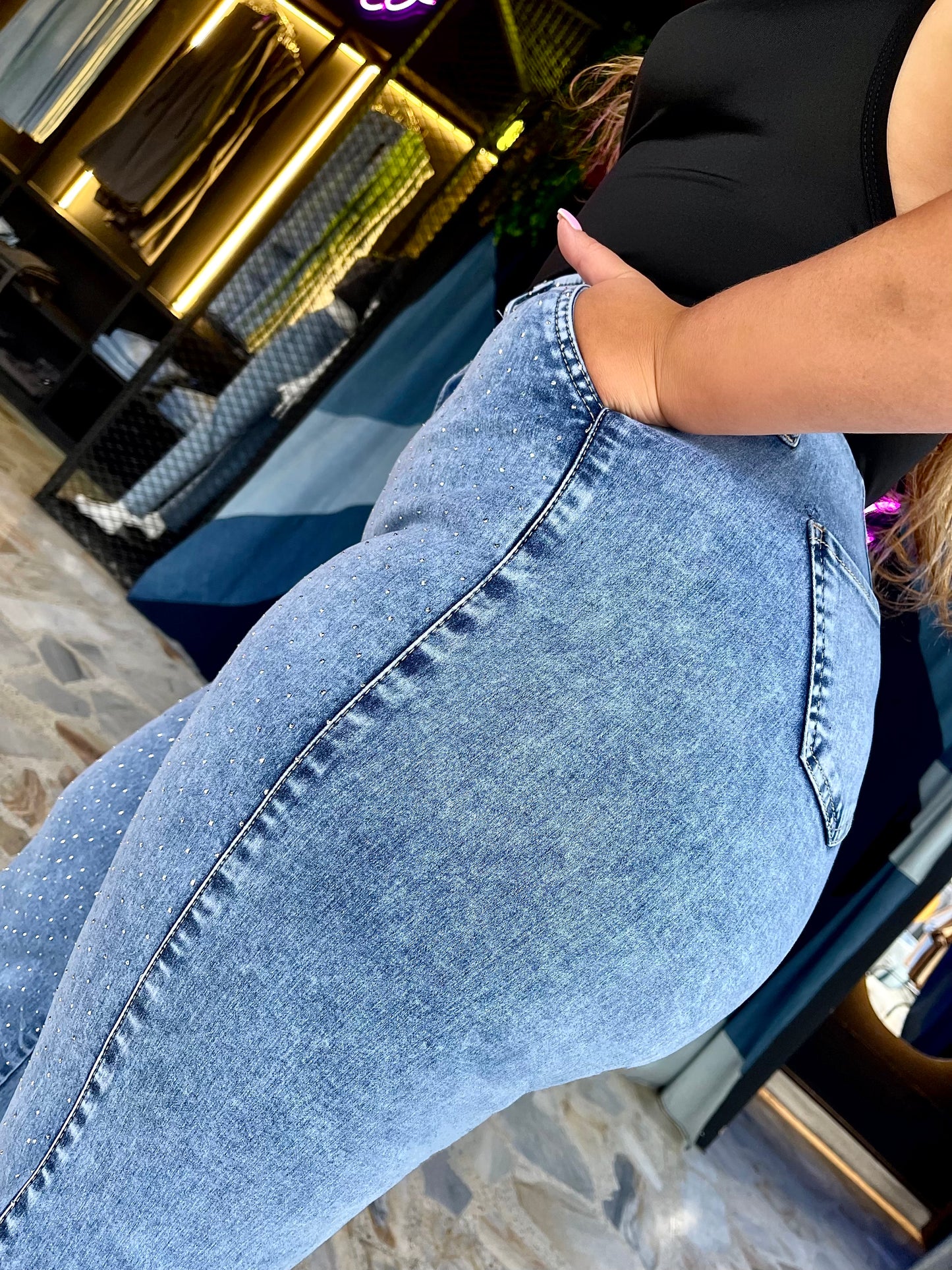 REF: 2506 JEAN EFECTO LIPO CON FAJA REDUCTORA PIEDRAS BRILLANTES CURVY