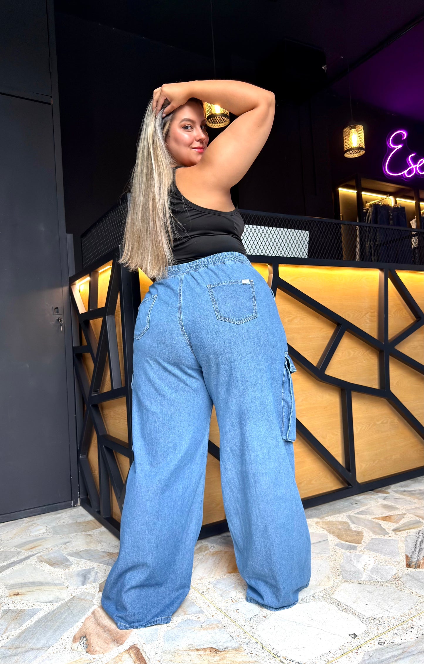 REF: 2521 JEAN CARGO CURVY LIVIANO, RÍGIDO, AZUL INTERMEDIO