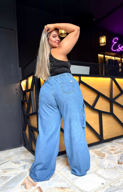 REF: 2521 JEAN CARGO CURVY LIVIANO, RÍGIDO, AZUL INTERMEDIO