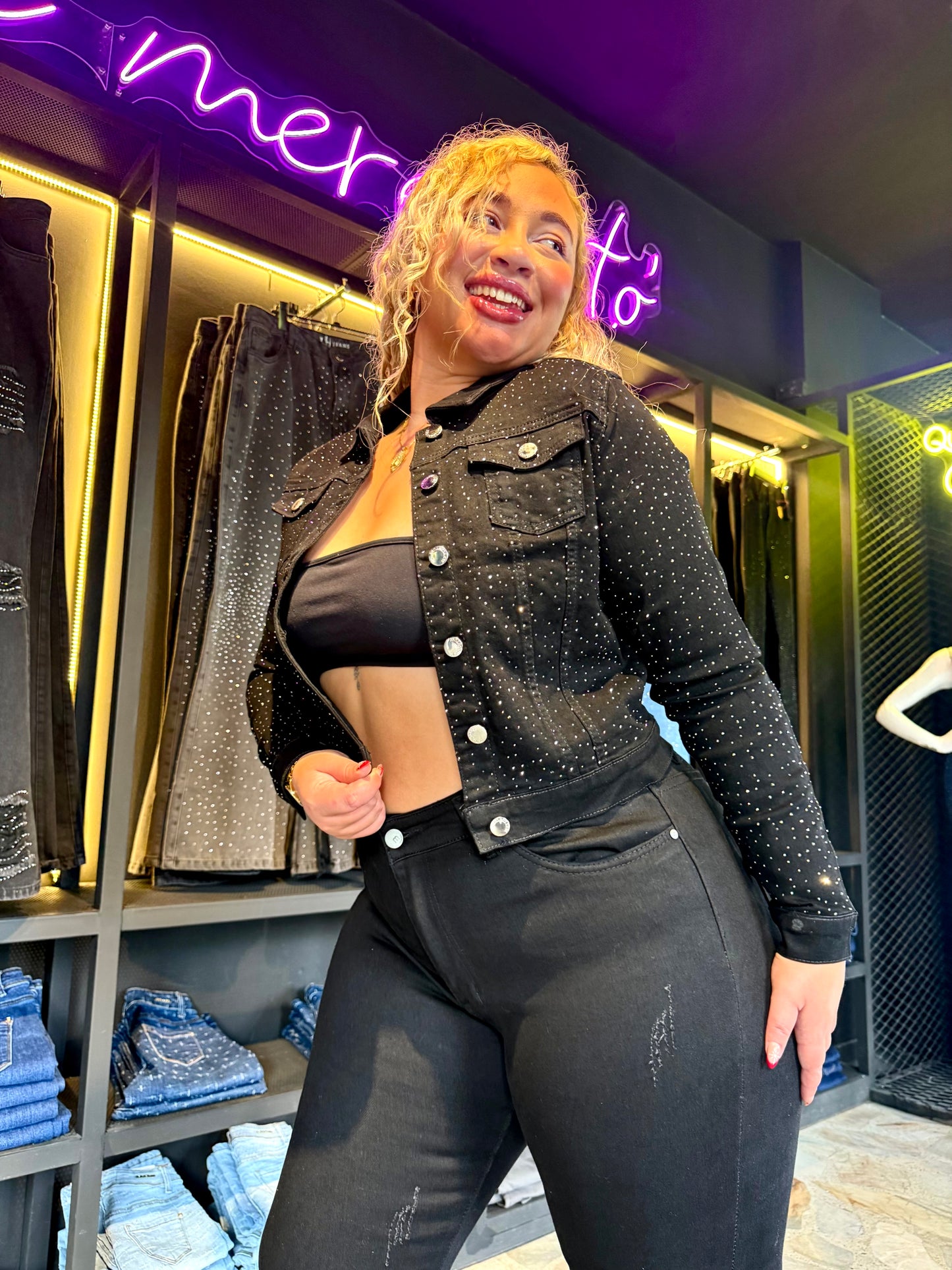 REF: 94374 CHAQUETA EN TELA DENIM STRETCH CON PIEDRA BRILLANTE EN DEGRADÉ