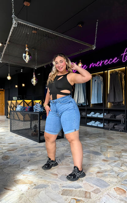 REF: 38419 SHORT CURVY TIRO ALTO EN TELA DENIM FULL STRETCH