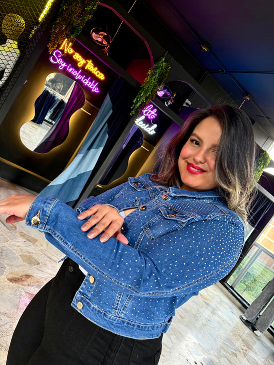 REF: 94373 CHAQUETA DENIM STRETCH CON PIEDRA BRILLANTE, TALLA REGULAR Y CURVY