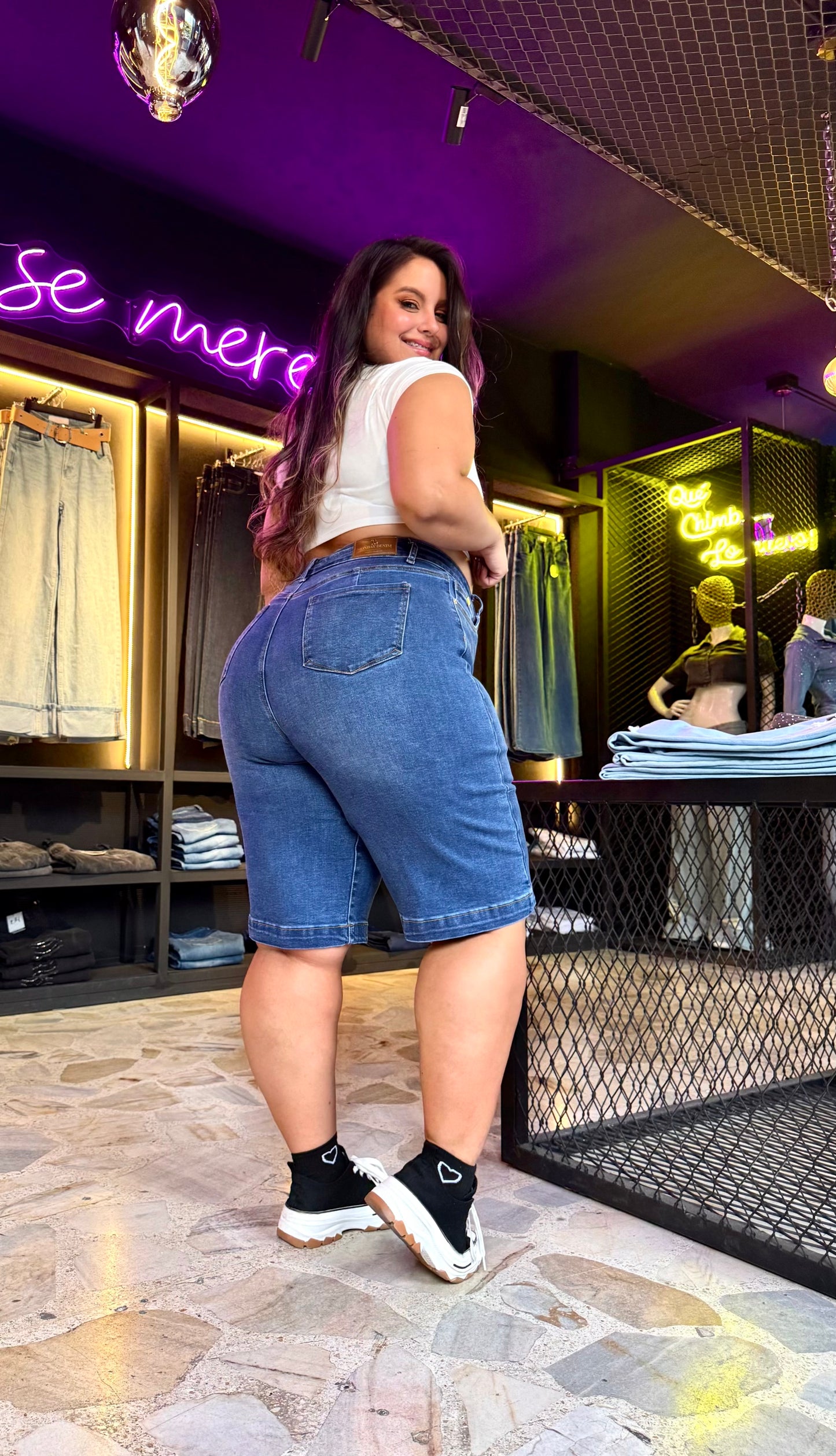 REF: 98333 BERMUDA CURVY TIRO ALTO EN TELA DENIM FULL STRETCH