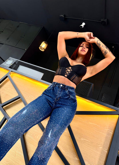 REF: 94157 RECTO TIRO ALTO CON PIEDRAS Y DESTROYER, EN TELA DENIM STRETCH