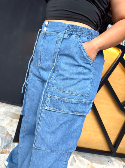 REF: 2521 JEAN CARGO CURVY LIVIANO, RÍGIDO, AZUL INTERMEDIO