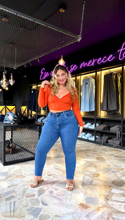 REF: ARF-1776 CLÁSICO CURVY TIRO ALTO EN TELA DENIM FULL STRETCH