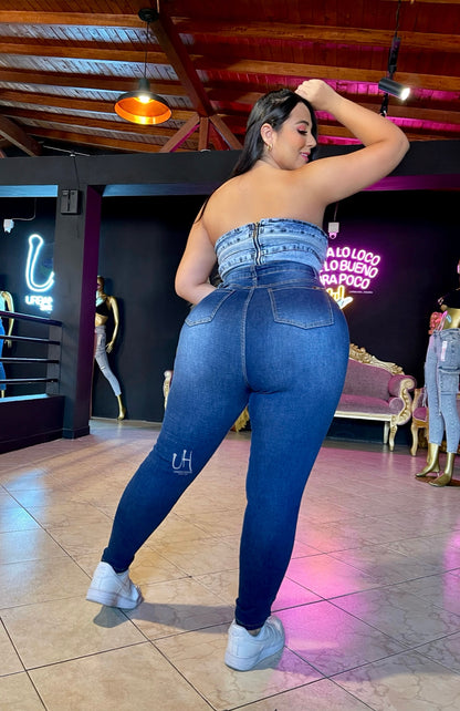 REF: P045 SKINNY CURVY LEVANTA COLA, EN TELA DENIM FULL STRETCH