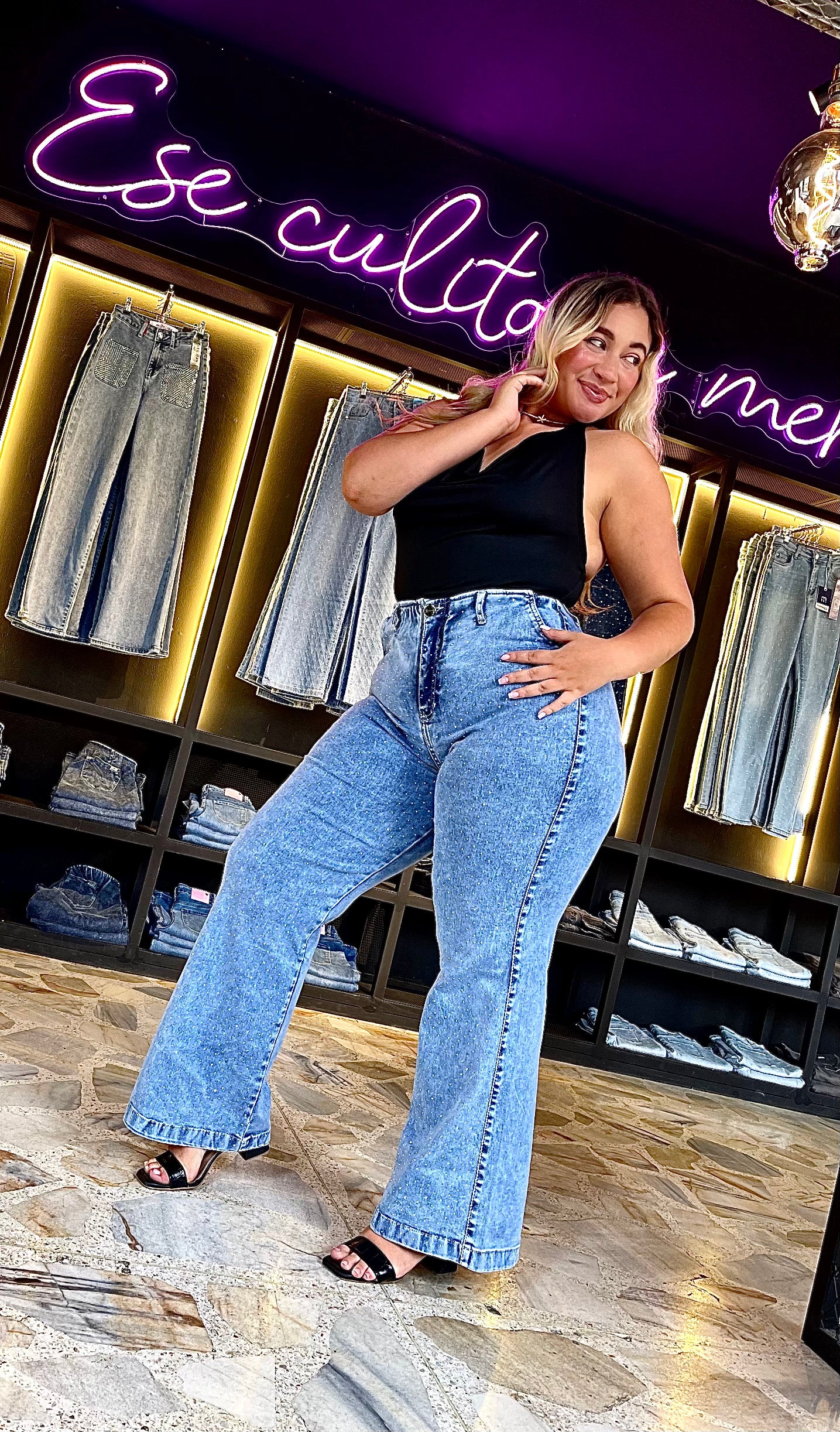 REF: 2506 JEAN EFECTO LIPO CON FAJA REDUCTORA PIEDRAS BRILLANTES CURVY