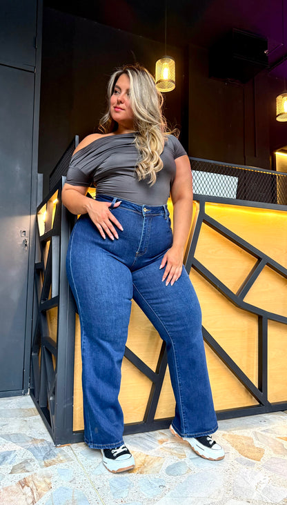 REF: 97941 RECTO CURVY TIRO ALTO, EN TELA DENIM PREMIUM FULL STRETCH, OSCURO