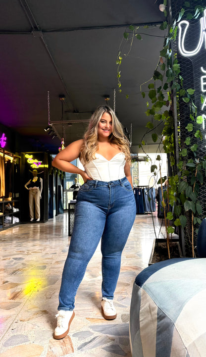 REF: 2225 SKINNY CURVY CLÁSICO, TIRO ALTO EN TELA DENIM FULL STRETCH, INTERMEDIO