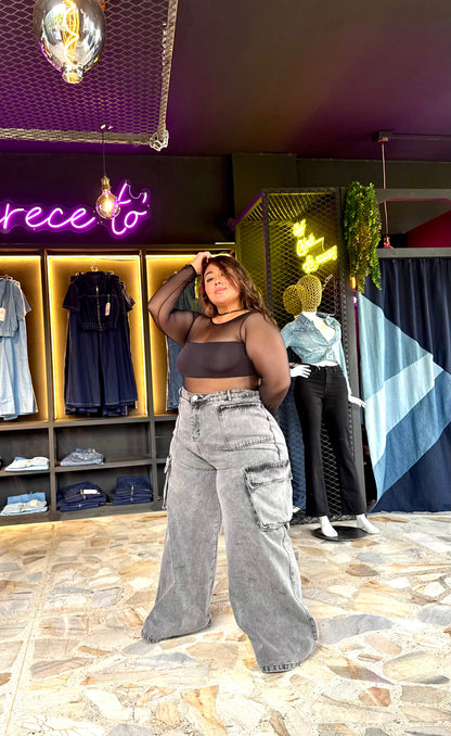 REF: 2531 CARGO ANCHO CURVY, REALMENTE ANCHO, EN TELA DENIM RÍGIDO, GRIS CLARO