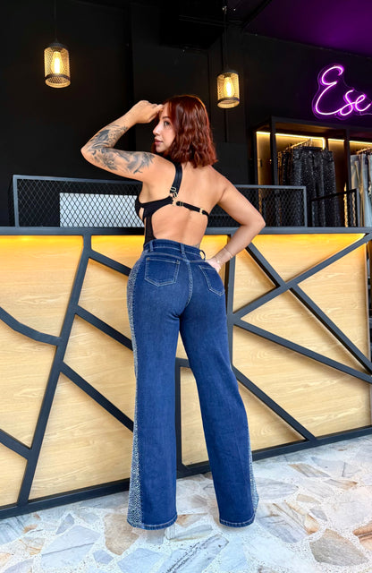 REF: 39485 FLARE LEVANTA COLA, TIRO ALTO EN TELA DENIM FULL STRETCH CON BRILLO EN LOS LADOS