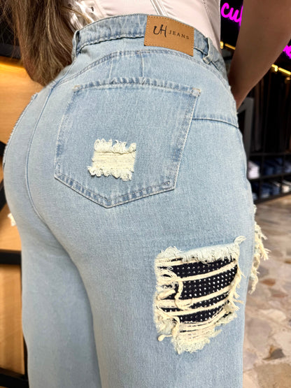 REF: 2513 JEAN CURVY ANCHO REALMENTE ANCHO CON PARCHES EN TELA DENIM