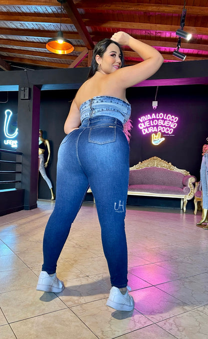 REF: P045 SKINNY CURVY LEVANTA COLA, EN TELA DENIM FULL STRETCH
