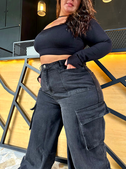 REF: 2530 CARGO ANCHO CURVY, REALMENTE ANCHO, EN TELA DENIM RÍGIDO, NEGRO GASTADO