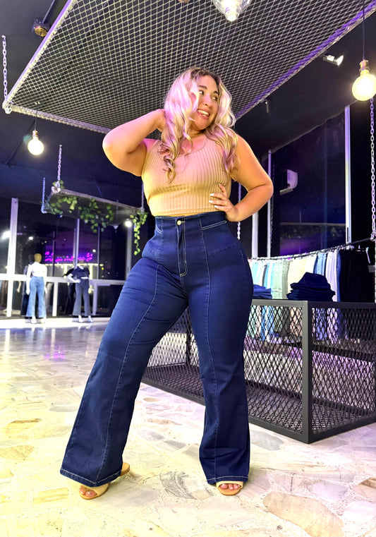 REF: 2503 BOTA RECTA CON FAJA REDUCTORA EN TELA DENIM FULL STRETCH OSCURO CURVY