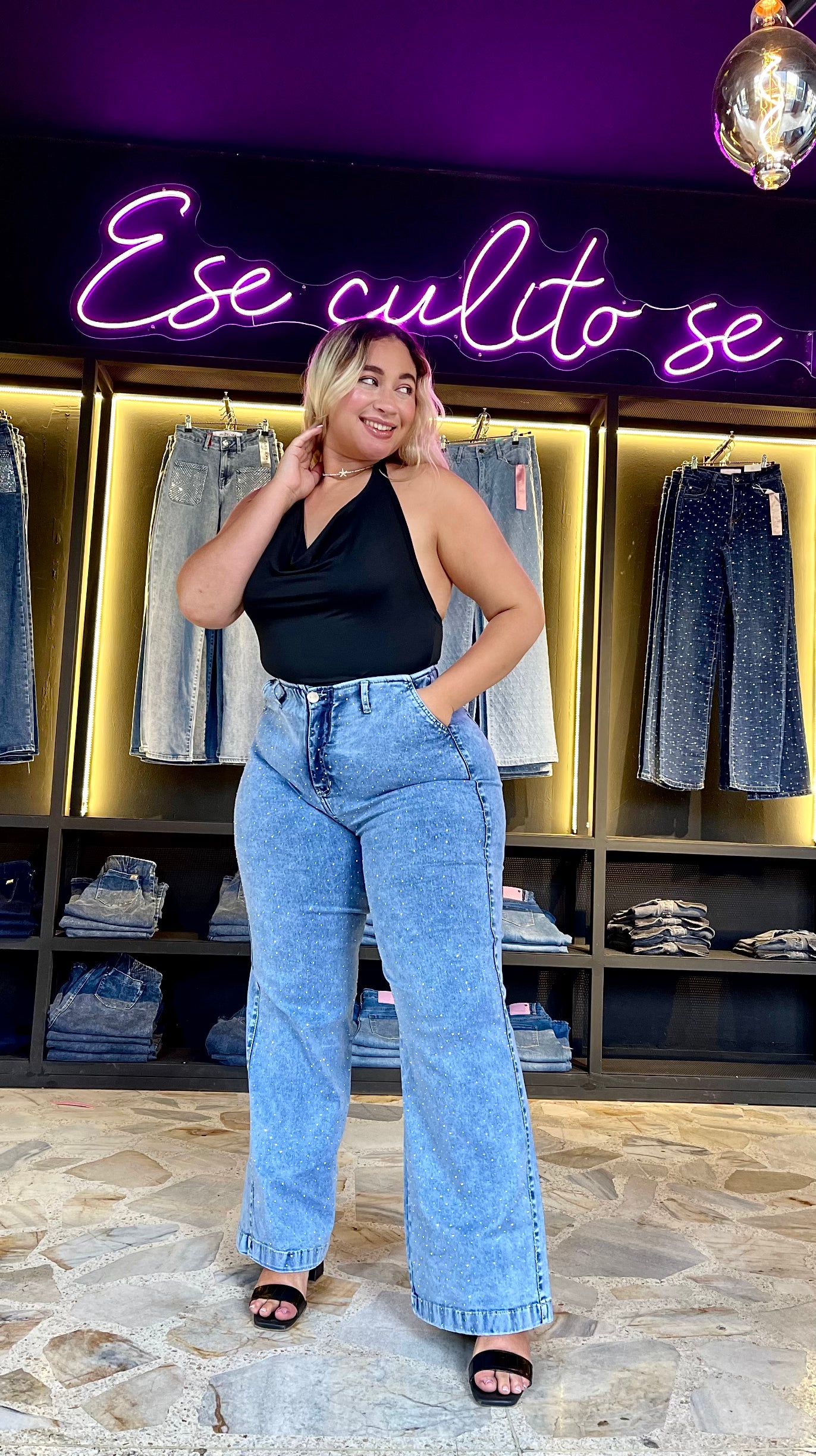 REF: 2506 JEAN EFECTO LIPO CON FAJA REDUCTORA PIEDRAS BRILLANTES CURVY