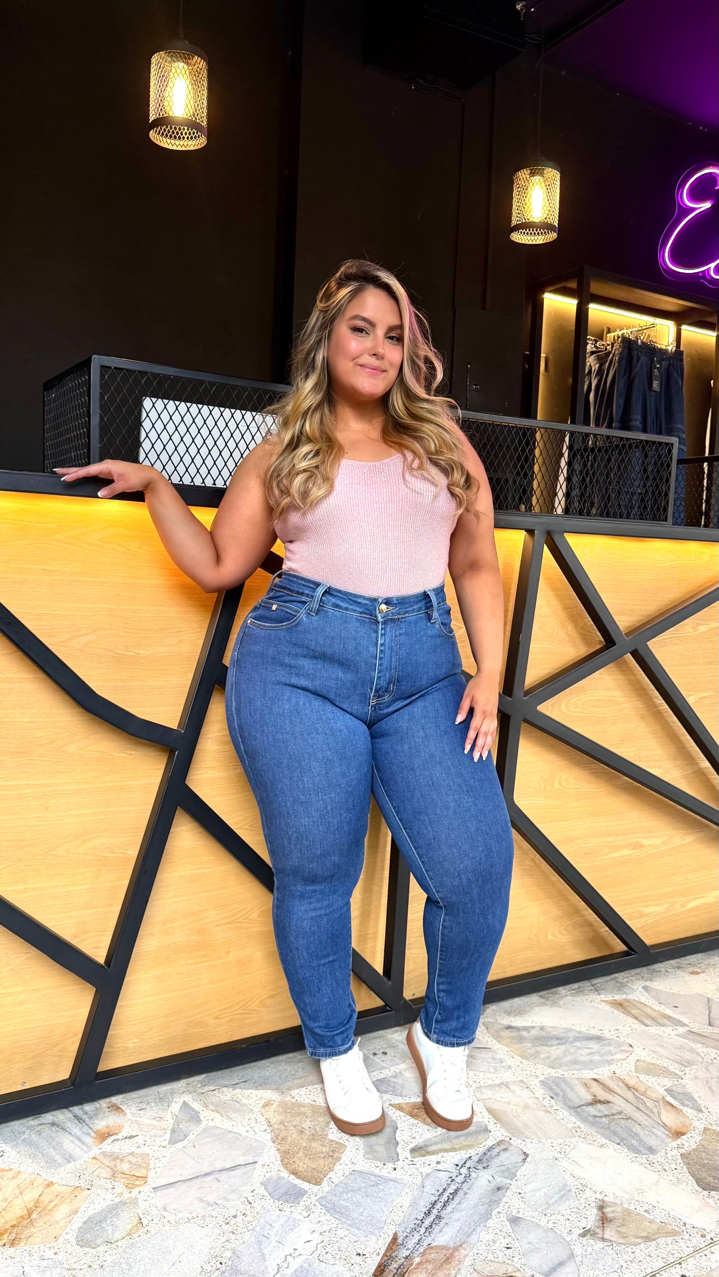 REF: 2229 SKINNY CURVY CLÁSICO, TIRO ALTO EN TELA DENIM FULL STRETCH, INTERMEDIO