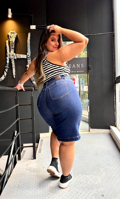 REF: 98334 BERMUDA CURVY TIRO ALTO EN TELA DENIM FULL STRETCH AZUL OSCURO