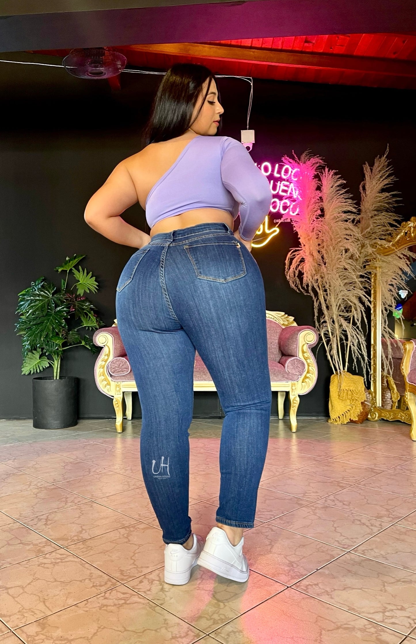 REF: 80422 SKINNY CURVY LEVANTA COLA TIRO ALTO EN TELA DENIM STRETCH